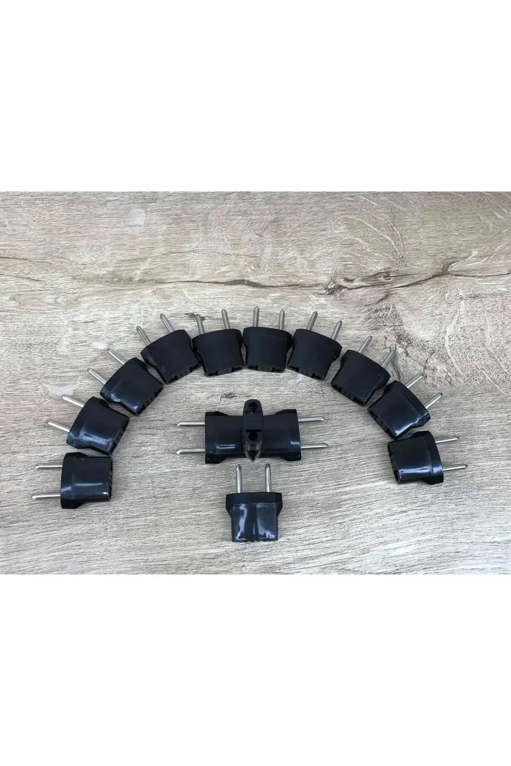 14 Adet Amerika Uçlu Prizlerini Türkiye Uçlu Pirize Çevirien Dönü