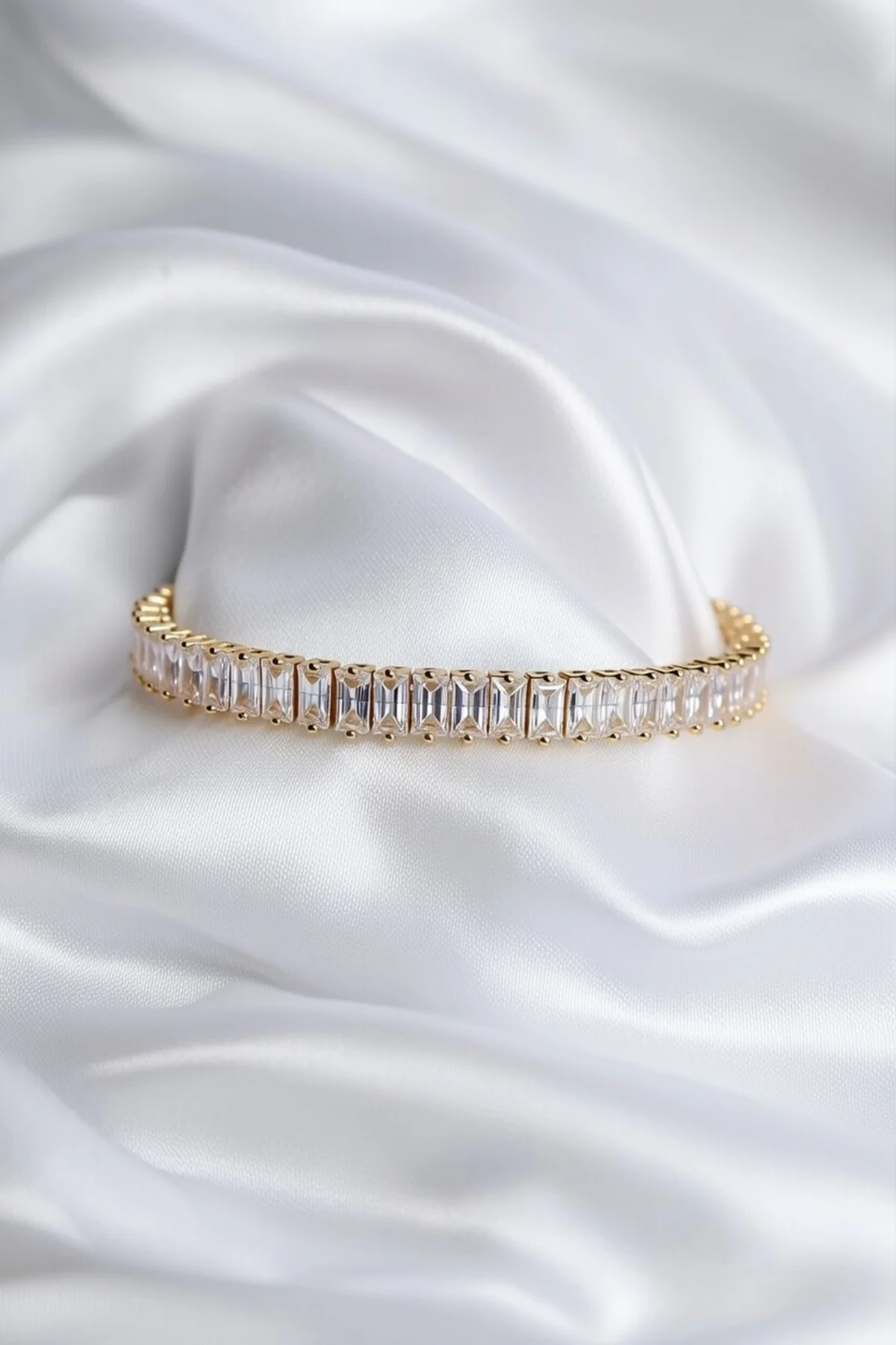 14 K Gold Renk Kaplama Zirkon Taşlı Baget Model CM Kadın Bileklik