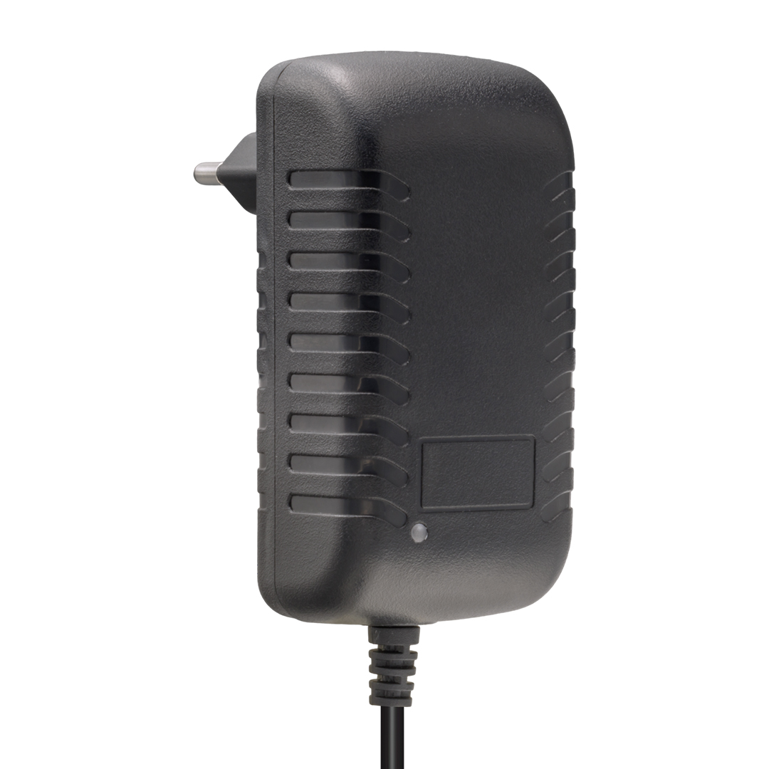 14.4 VOLT - 2 AMPER 5.5*2.5 UÇLU KIRMIZI YEŞİL LEDLİ YERLİ ÜRETİM