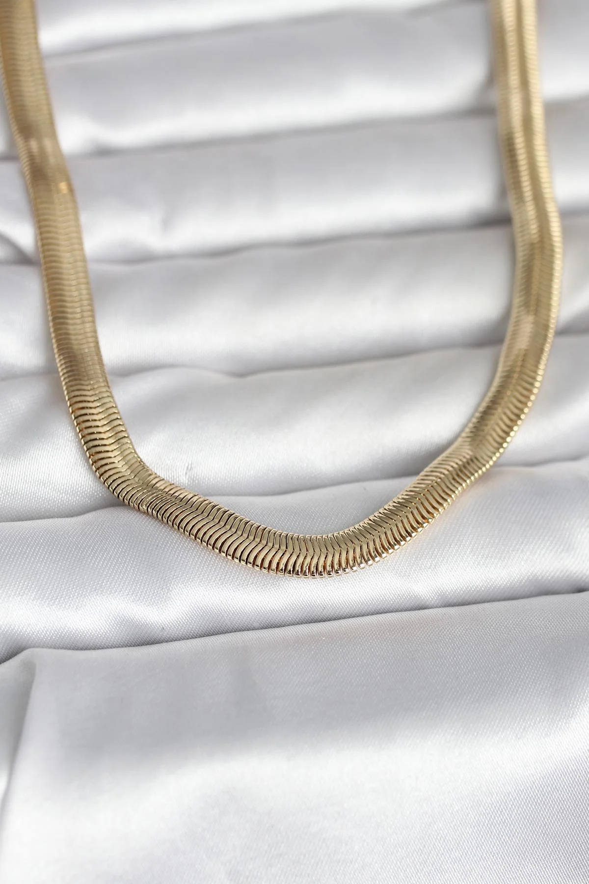 14K Gold Kalın Yassı Yılan Zincir Kolye 45 cm - Günlük, Klasik ve Spor Modelleri