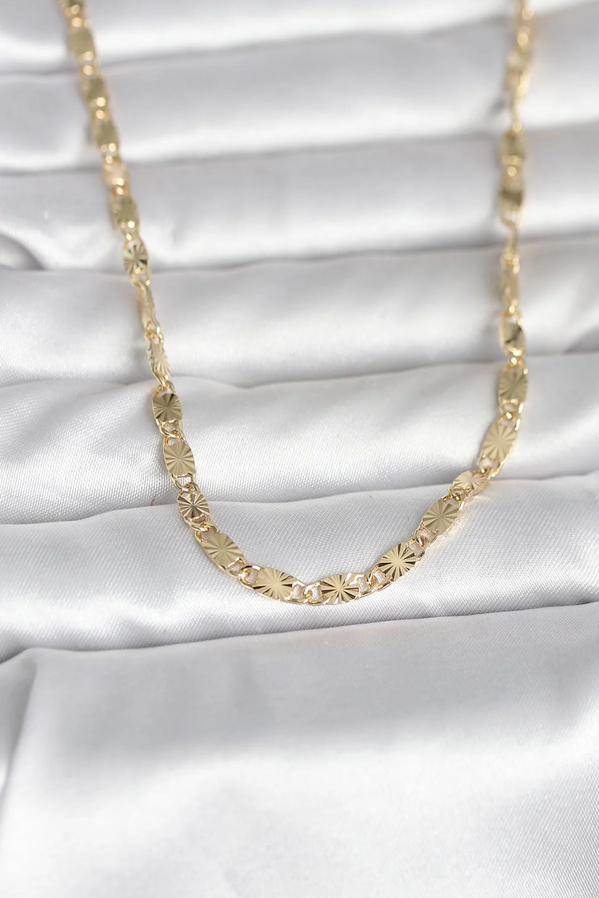 14K Gold Rengi Lazer Model Kadın Kolye 45 cm - Şık ve Parlak Abiye Takıları Fiyatı, Yorumları ve Özellikleri