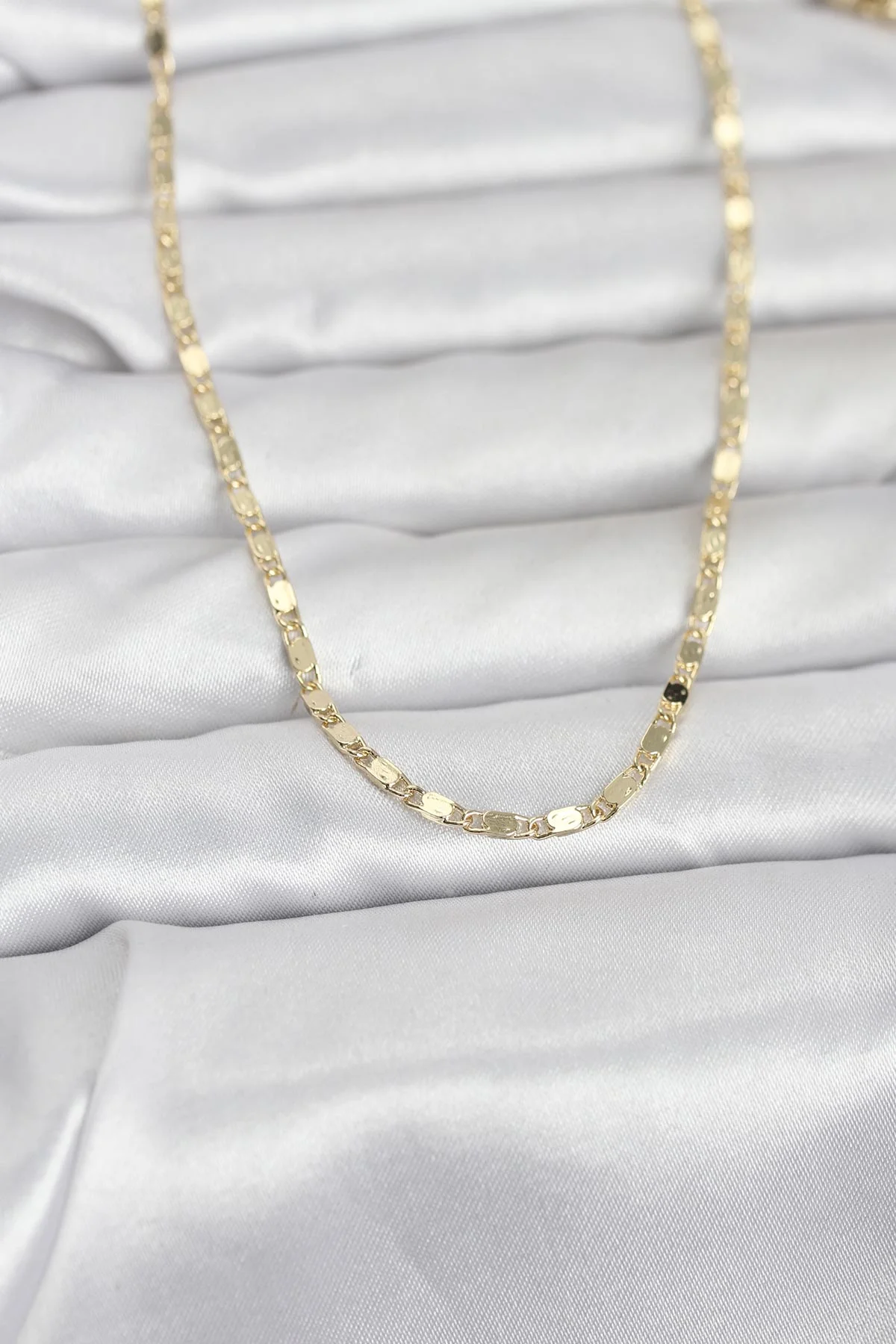 14K Gold Renk Ezme Zincir 60 cm Kadın Kolye 5886 - Şıklık ve Dayanıklılık Bir Arada