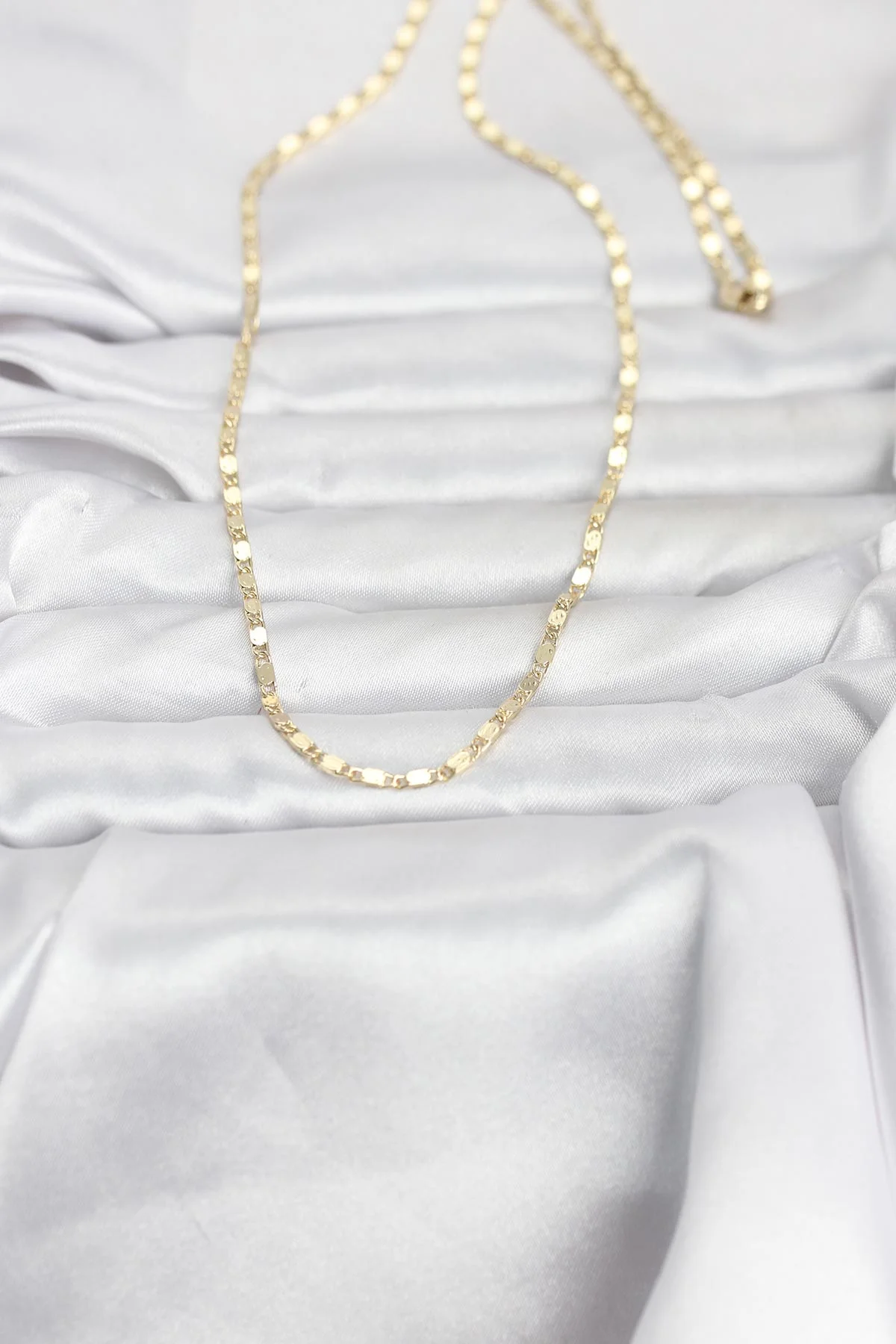 14K Gold Renk Ezme Zincir 60 cm Kadın Kolye 5886 - Şıklık ve Dayanıklılık Bir Arada