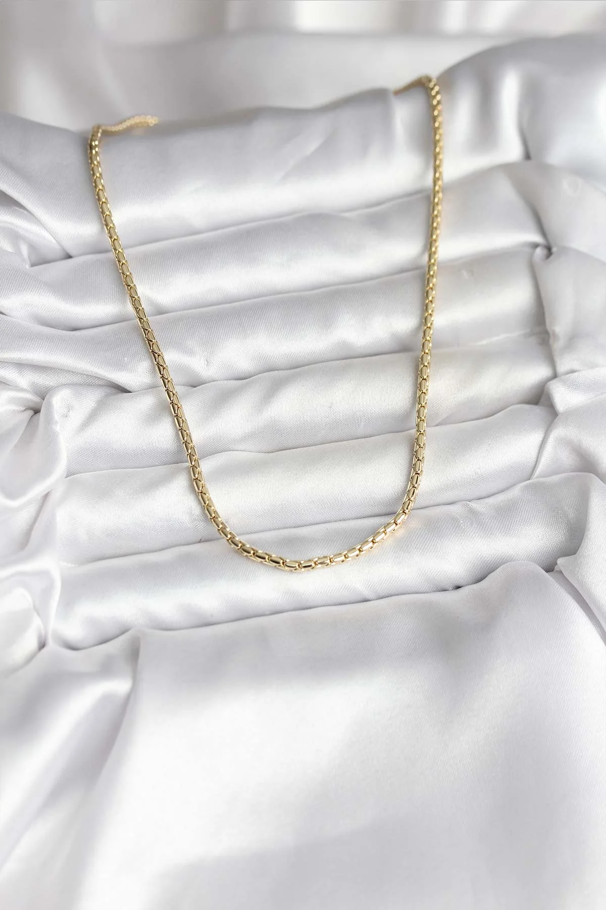 14K Gold Renk Kaplama Zincir Model CM Kadın Kolye 5886 - Günlük, Spor ve Klasik Şıklık