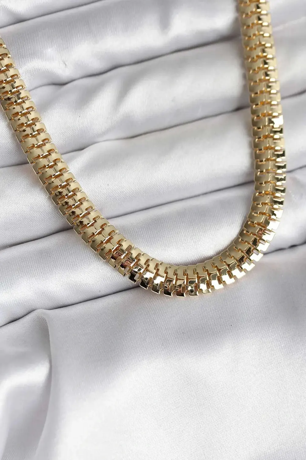 14K Gold Renk Kaplama Zincir Modelli CM Kadın Kolye