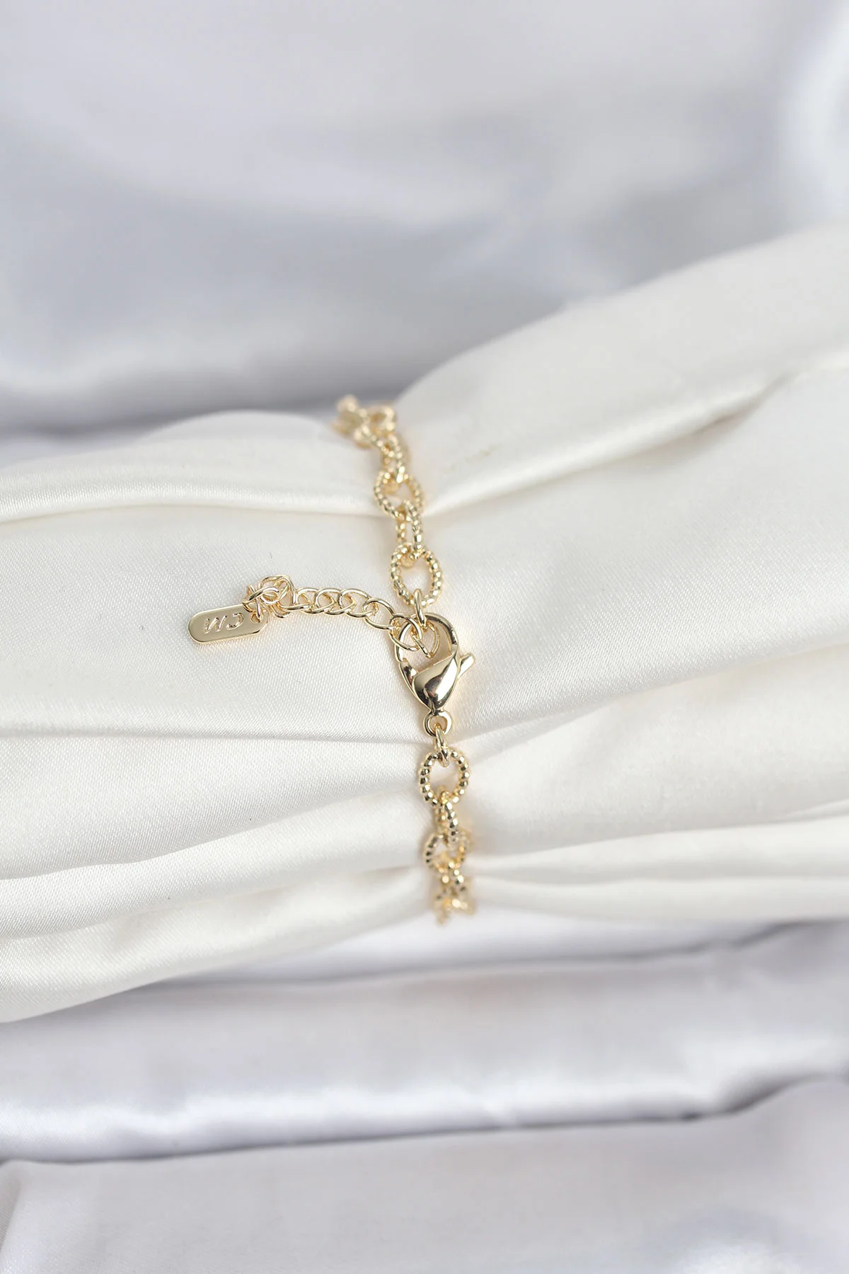 14K Gold Renk Lazerli Halka Model Kadın Bilekliği 5886 - Şık ve Kaliteli