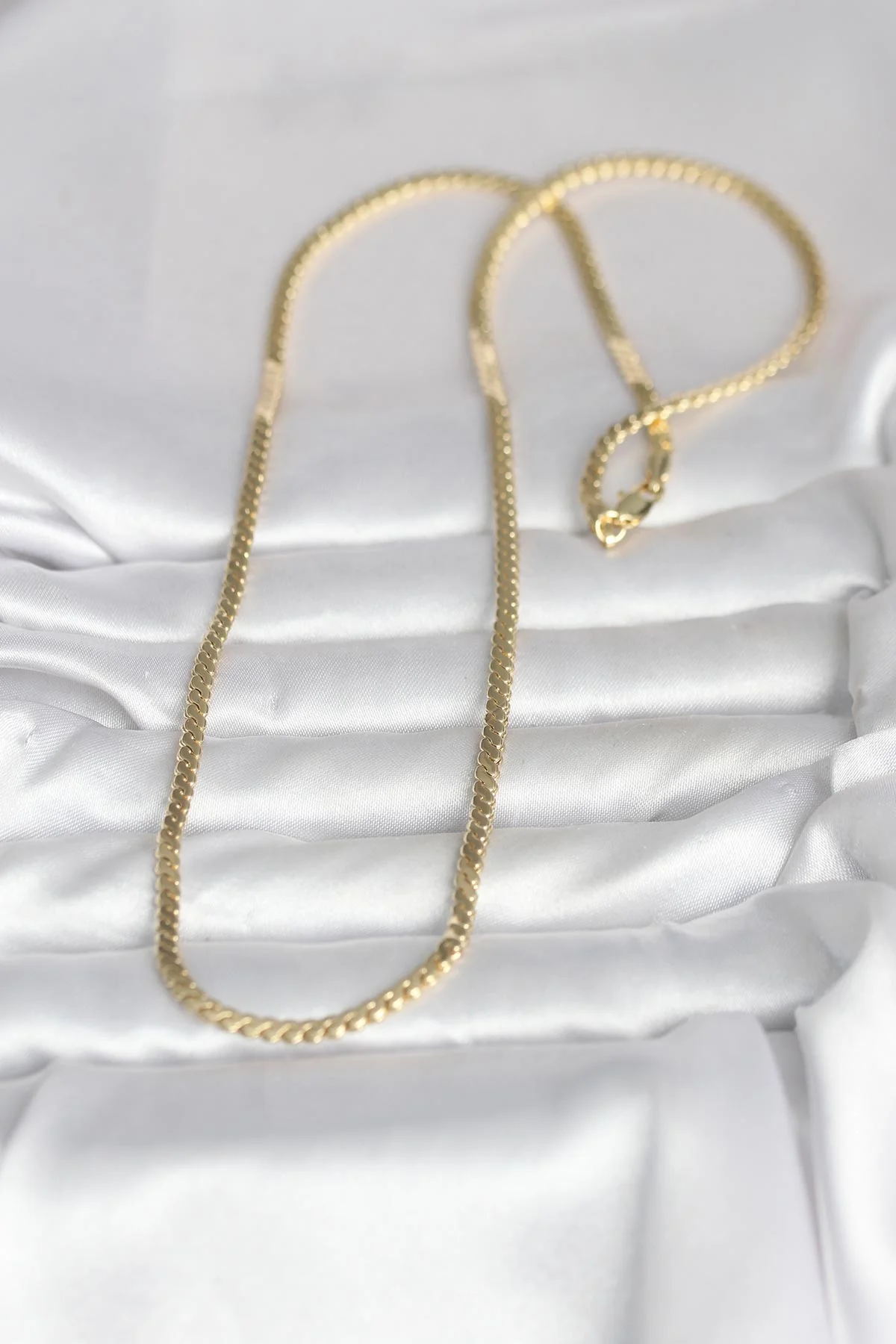 14K Gold Renk Yassı Ezme Zincir Kolye 60 cm - Günlük ve Klasik Kadın Kolyesi