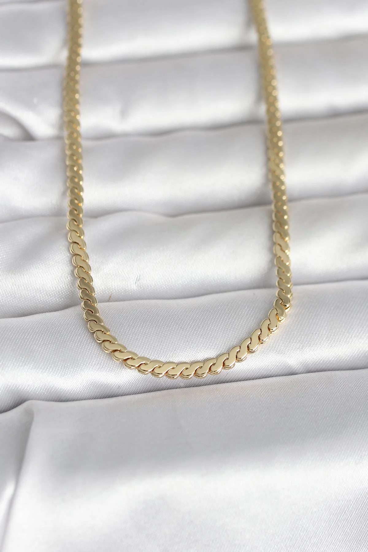 14K Gold Renk Yassı Ezme Zincir Kolye 60 cm - Günlük ve Klasik Kadın Kolyesi