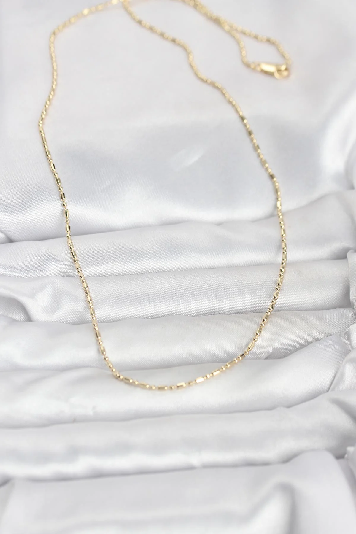 14K Gold Renk Zincirli 60 cm Kadın Kolye 5886 - Günlük ve Klasik Şıklık
