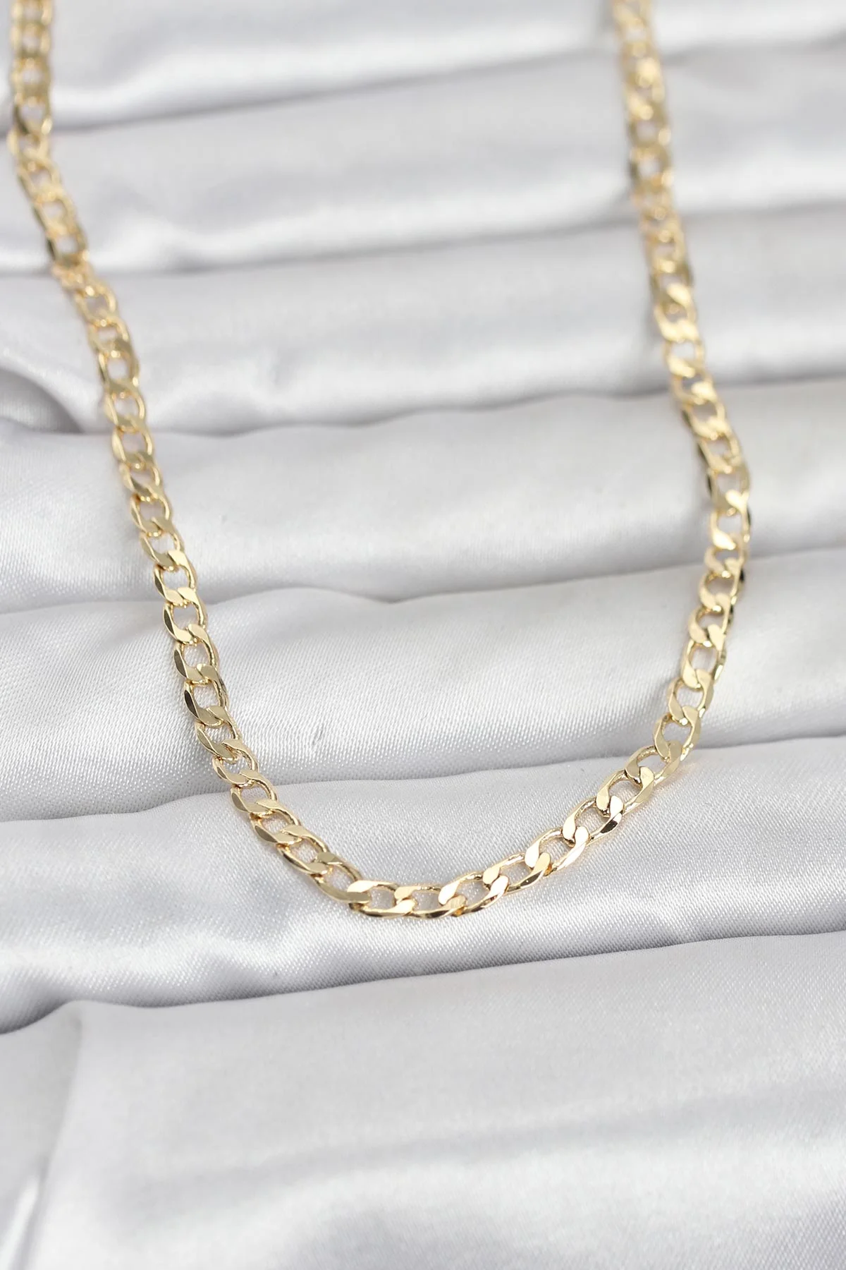 14K Gold Renk Zincir Model 60 cm Kadın Kolye 5886 - Şık ve Klasik Günlük Takı