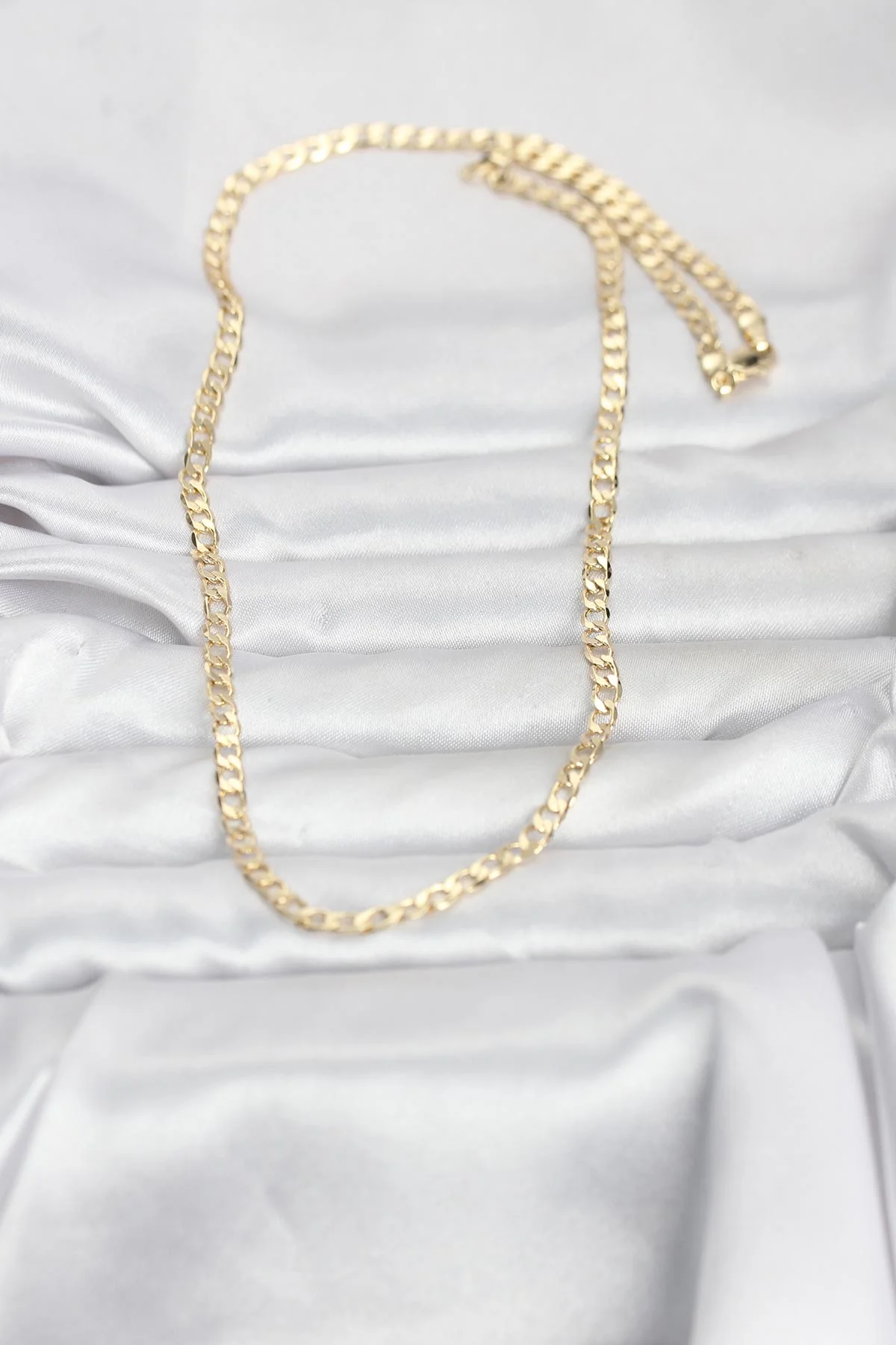 14K Gold Renk Zincir Model 60 cm Kadın Kolye 5886 - Şık ve Klasik Günlük Takı