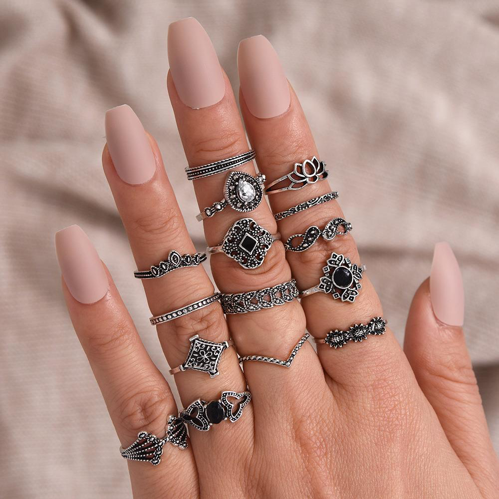 15 Adet Yüzük Seti Bohem Yüzük Gümüş Kaplama Retro Kristal Motifl 15 Adet Yüzük Seti Bohem Yüzük Gümüş Kaplama Retro Kristal Motifl