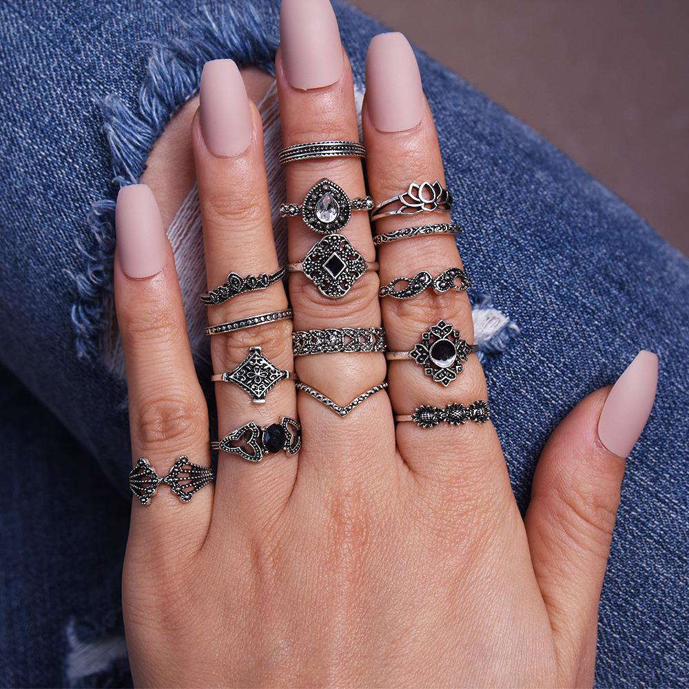 15 Adet Yüzük Seti Bohem Yüzük Gümüş Kaplama Retro Kristal Motifl 15 Adet Yüzük Seti Bohem Yüzük Gümüş Kaplama Retro Kristal Motifl