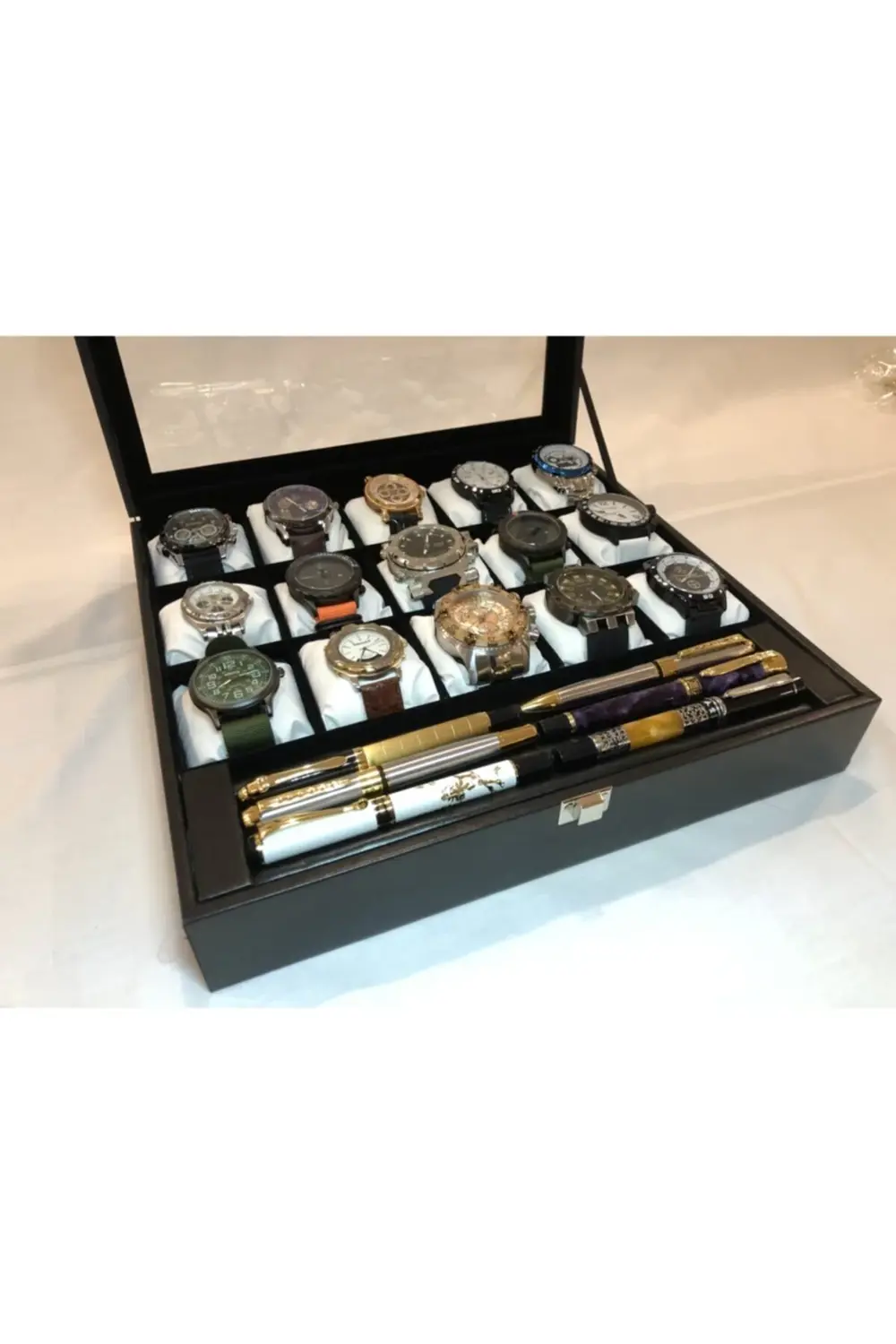 15 Bölmeli Deri Görünümlü Unisex Camlı Görsel Kol Saati Bileklik