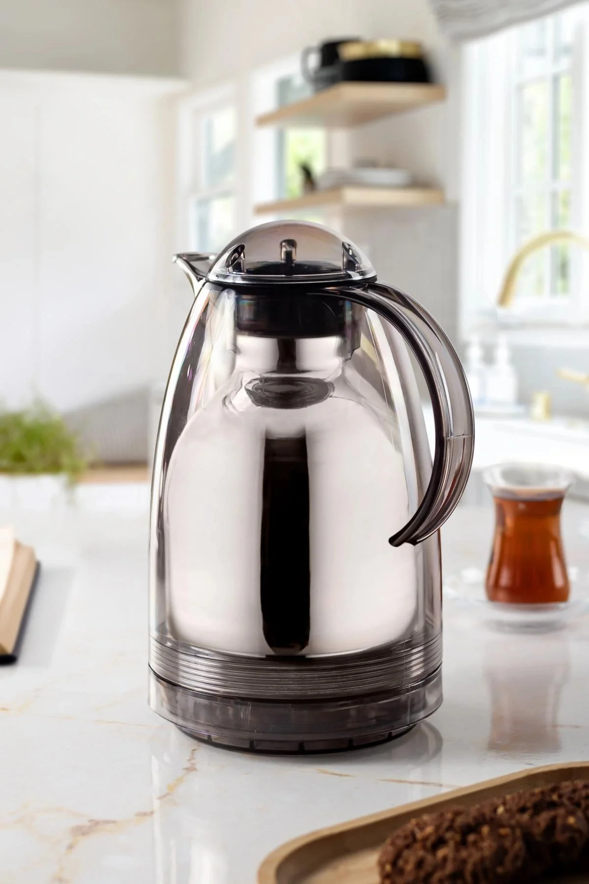 1.5 LT Isı Yalıtımlı Çay Ve Soğuk Su Termosu Füme (12 Saat Sıcak 