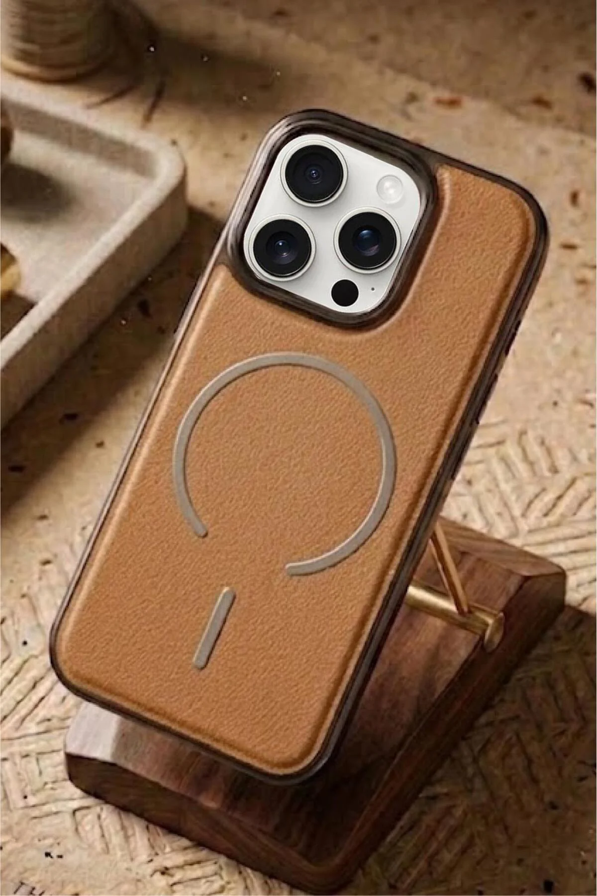 15 Pro Max Uyumlu Deri Cold Magsafe Kapak Sert Ultra İnce Tam Korum Kablosuz Şarj Destekli Kılıf