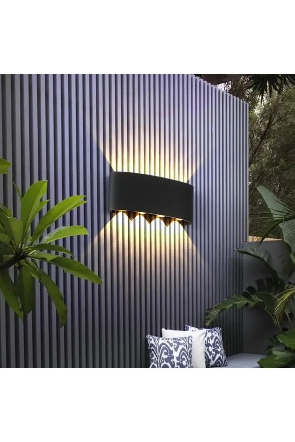 15 W İki Yönlü Led Duvar Aplik - Gün Işığı (3000K)  - Siyah - IP4