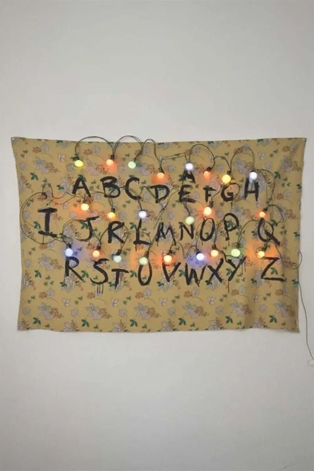 150 X 200 Cm Stranger Things Ledli Duvar Halısı 150 X 200 Cm Stranger Things Ledli Duvar Halısı