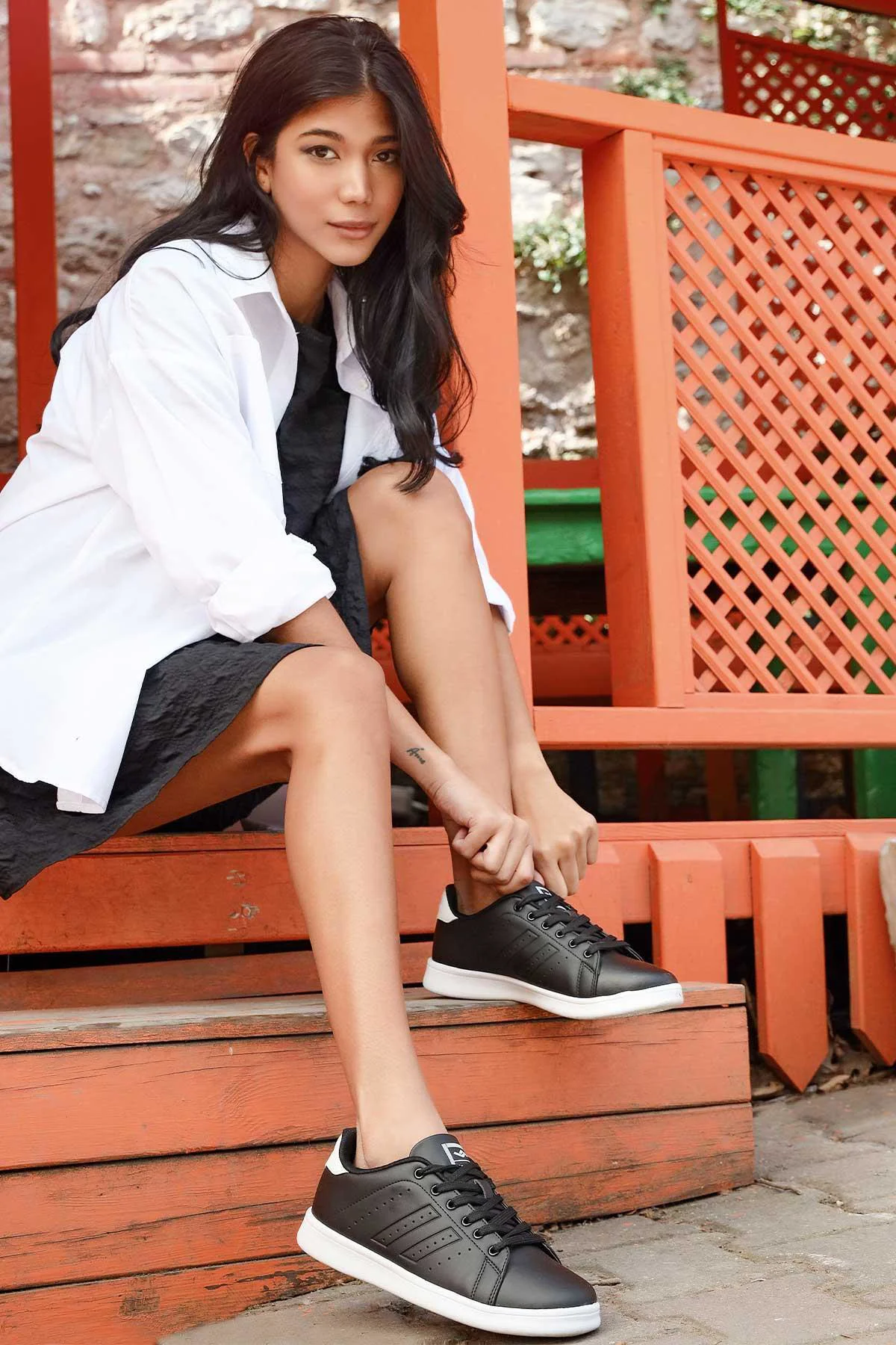 15306 Siyah - Beyaz Kadın Sneaker Günlük Spor Ayakkabı