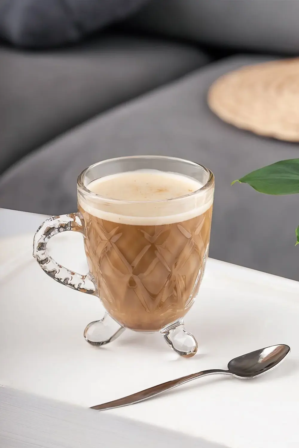 15720 Ayaklı Kulplu Boncuk Desenli 4'lü Cam Bardak - Kulplu Çay K