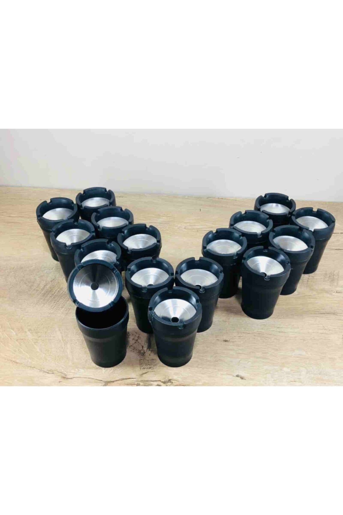 16 Adet Kokuyu Dumanı Içine Hapseden Küllük Yanmaz Plastik Metal 