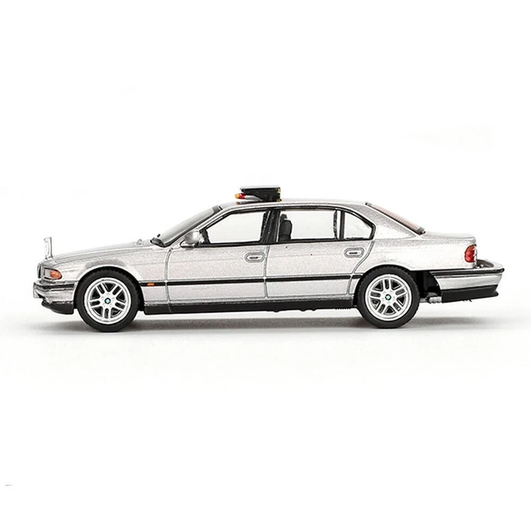 1/64 BMW 750IL ''Tomorrow Never Dies'' Blister Paket