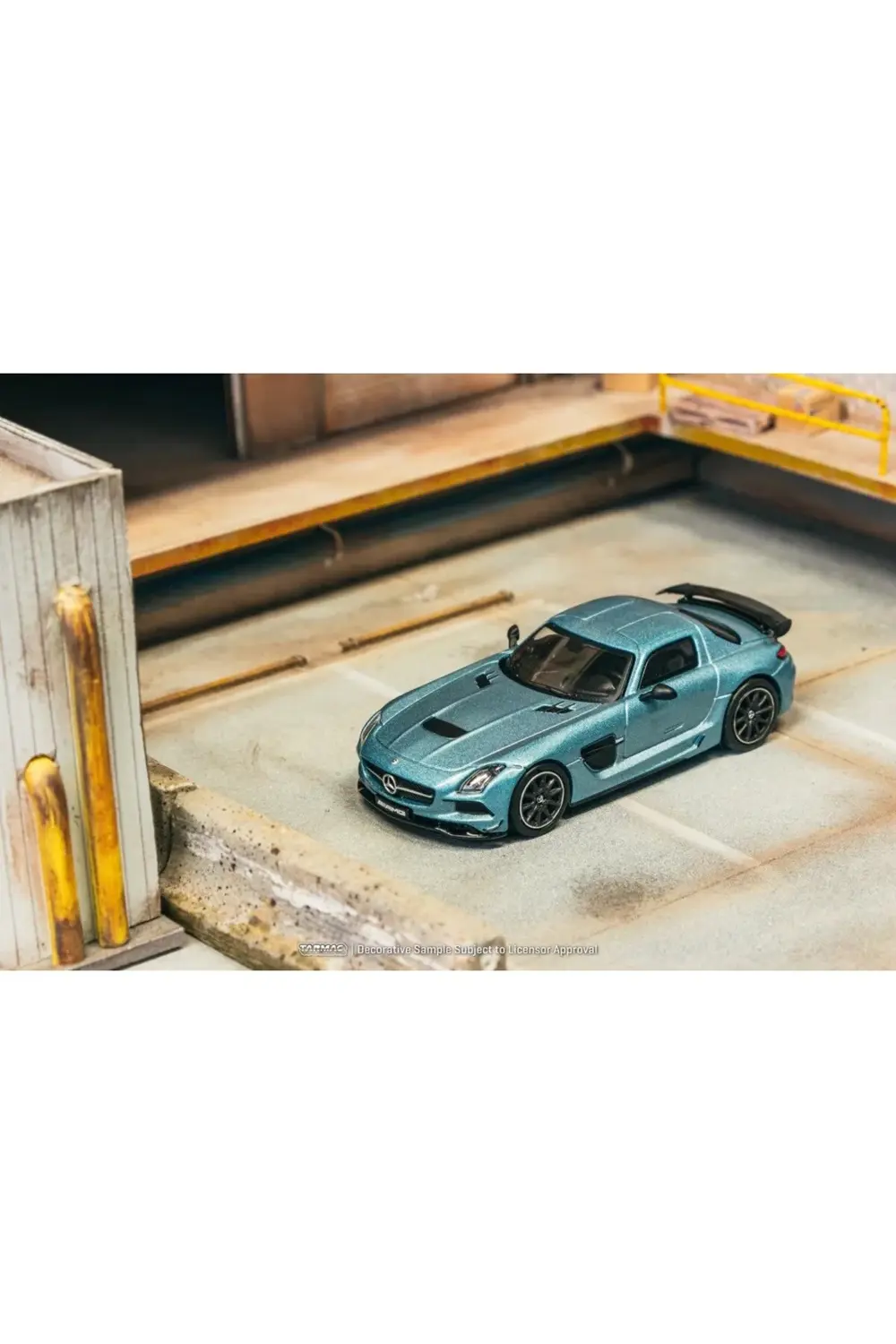 1/64 Mercedes-Benz SLS AMG Coupé Black Series Matte Blue - GLOBAL