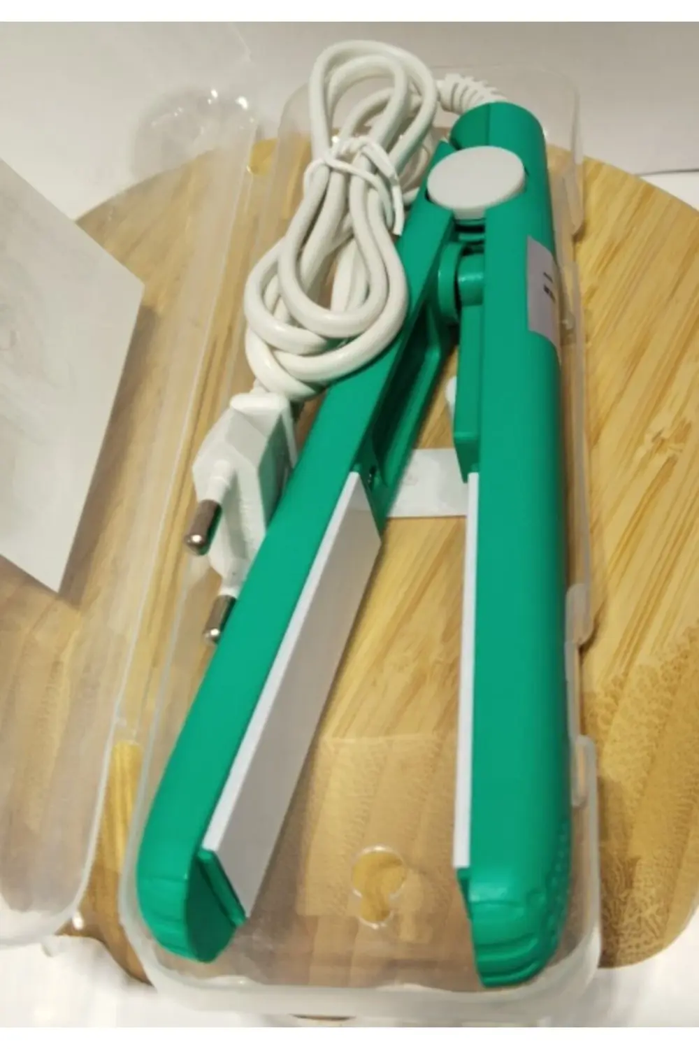 17 cm Uzunlukta Yeşil Renk Seyahat Boy Düzleştirici