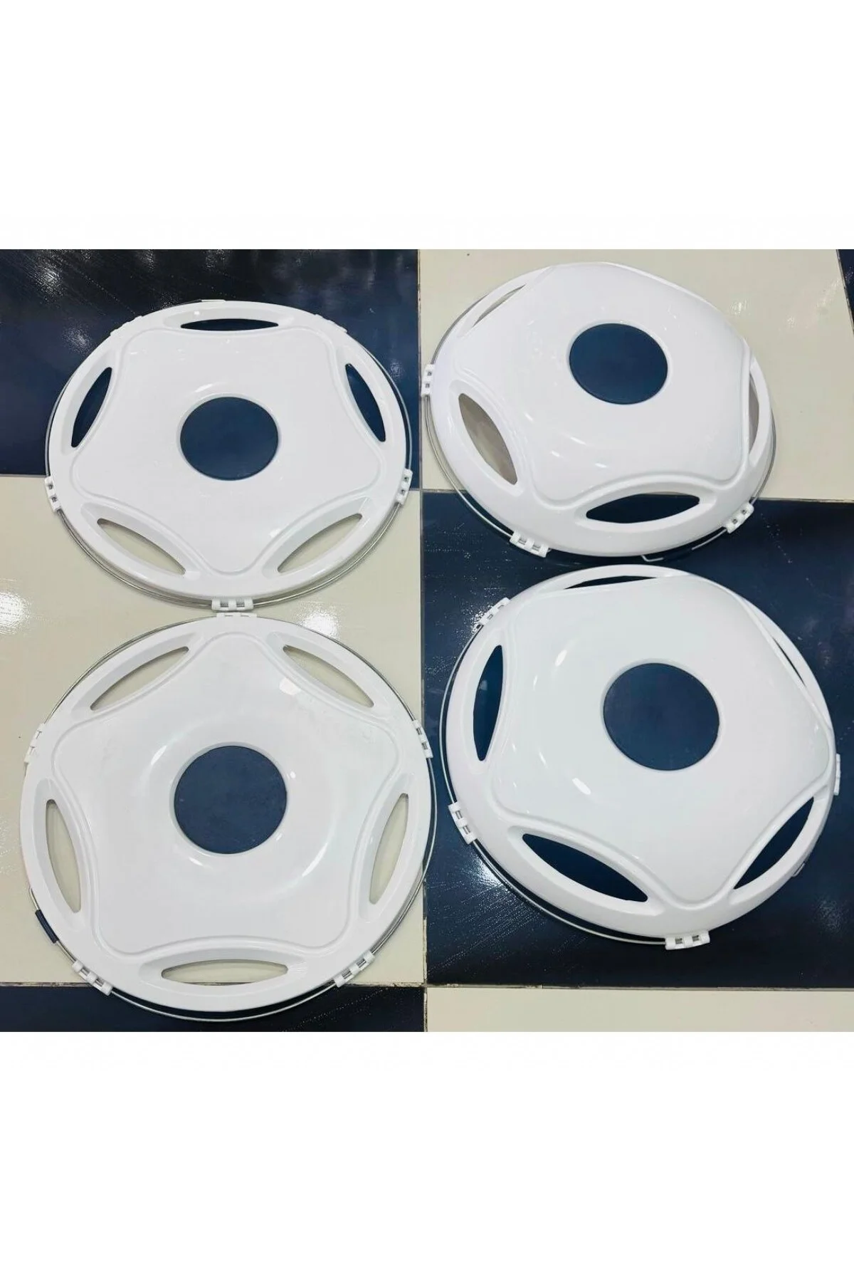 17,5'' İNÇ PLASTİK BEYAZ JANT KAPAĞI 4 ADET ÖN-ARKA MODEL