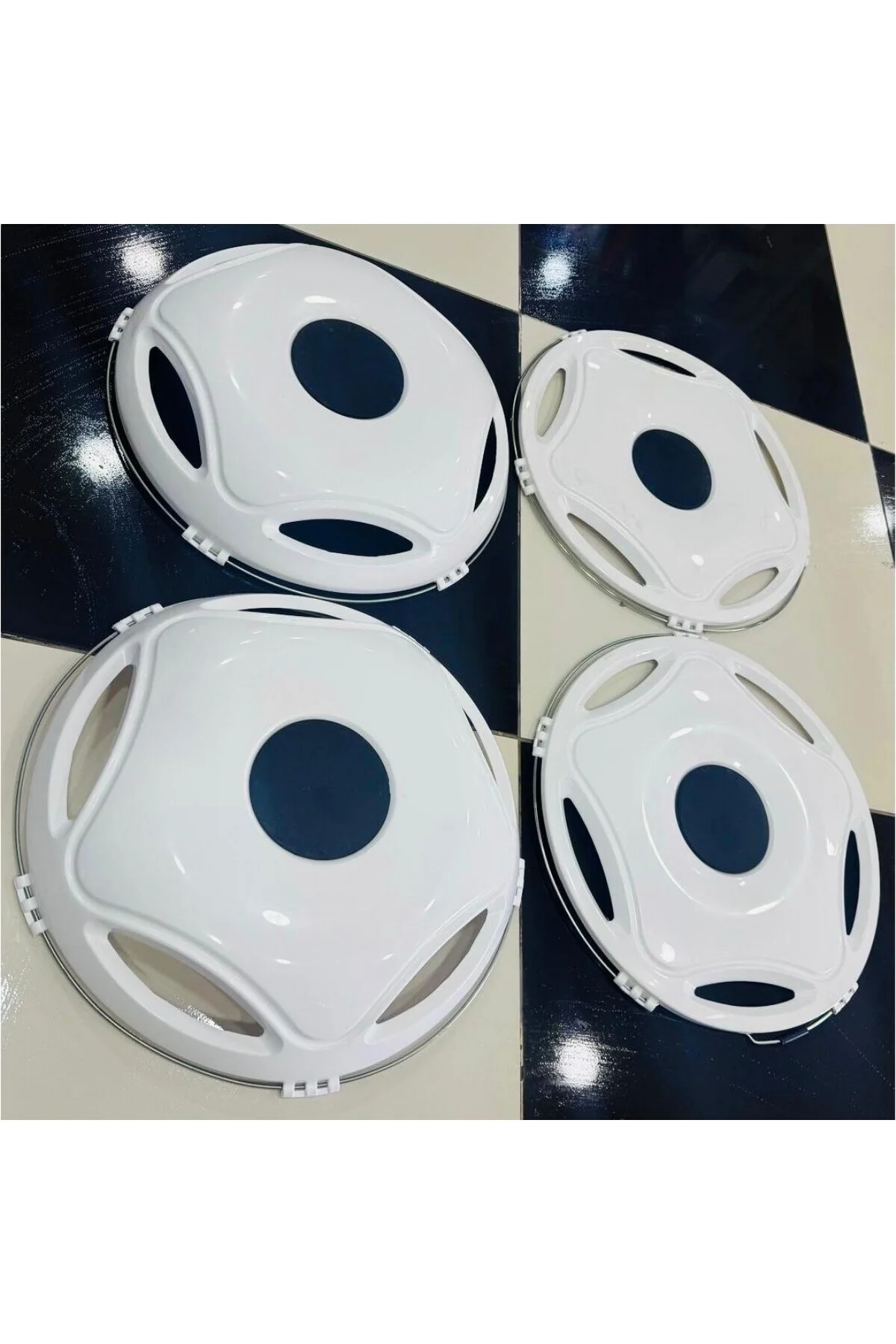 17,5'' İNÇ PLASTİK BEYAZ JANT KAPAĞI 4 ADET ÖN-ARKA MODEL