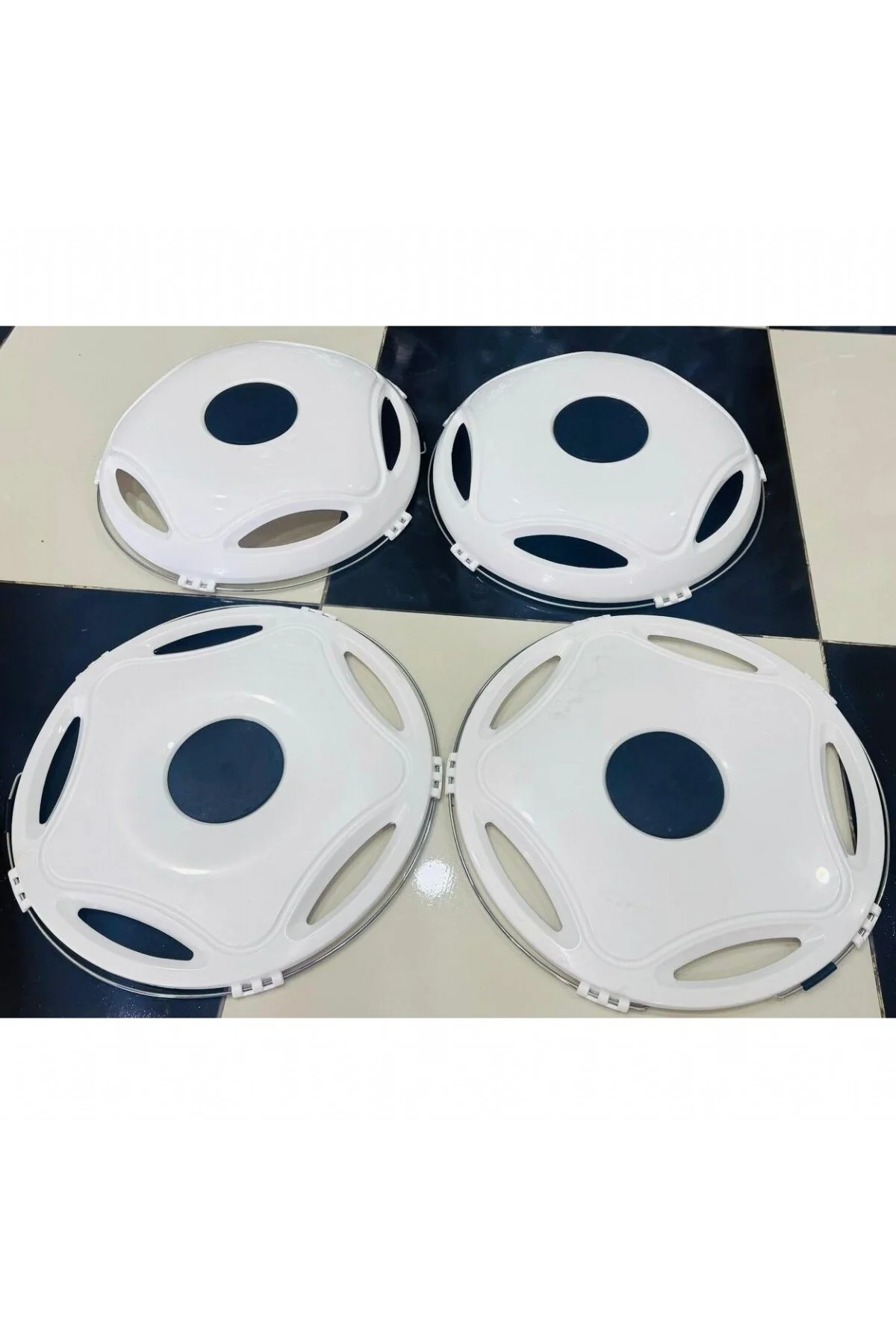 17,5'' İNÇ PLASTİK BEYAZ JANT KAPAĞI 4 ADET ÖN-ARKA MODEL