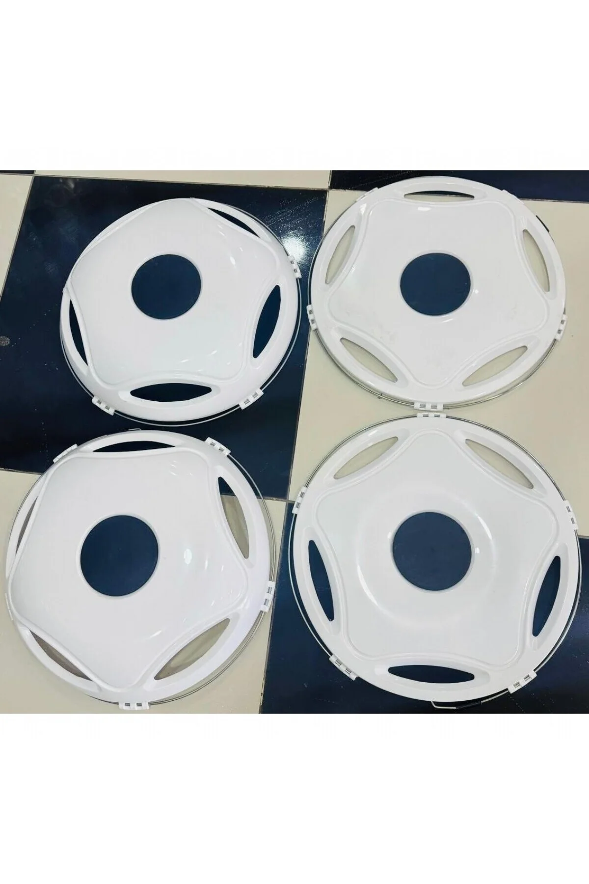 17,5'' İNÇ PLASTİK BEYAZ JANT KAPAĞI 4 ADET ÖN-ARKA MODEL