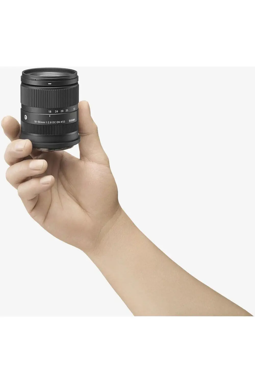 18-50mm f/2.8 DC DN Contemporary Lens (Fujifilm X)