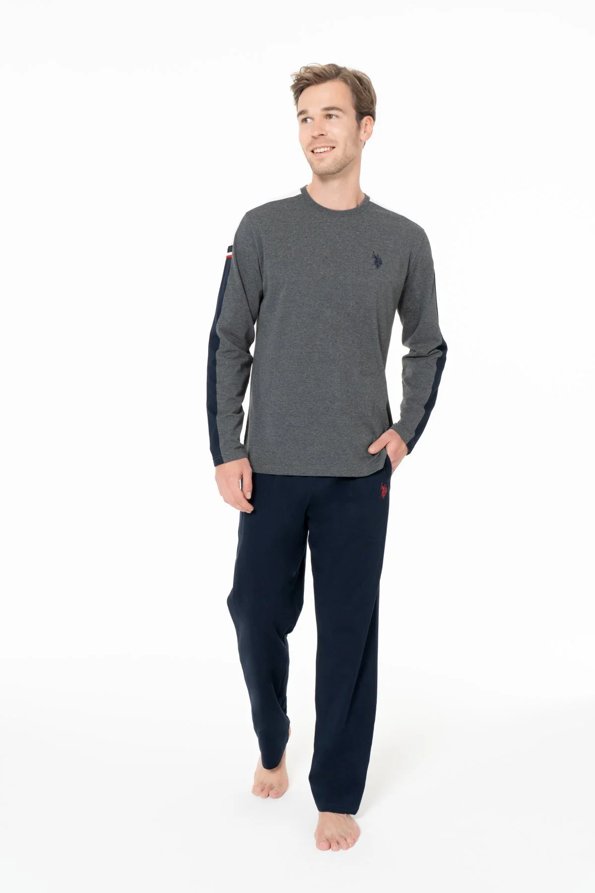 18957 Erkek Kırmızı Yuvarlak Yaka Uzun Kollu Pijama Takımı
