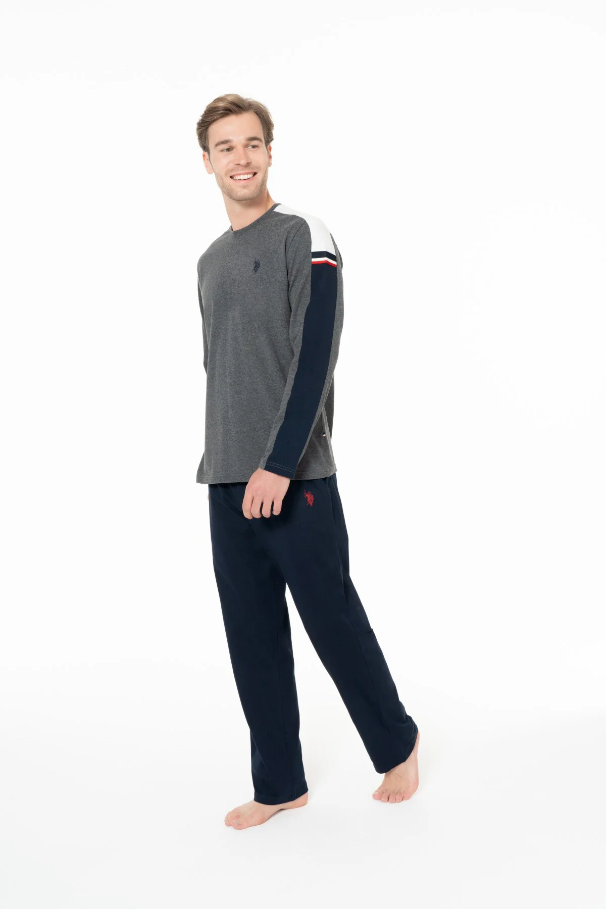 18957 Erkek Kırmızı Yuvarlak Yaka Uzun Kollu Pijama Takımı