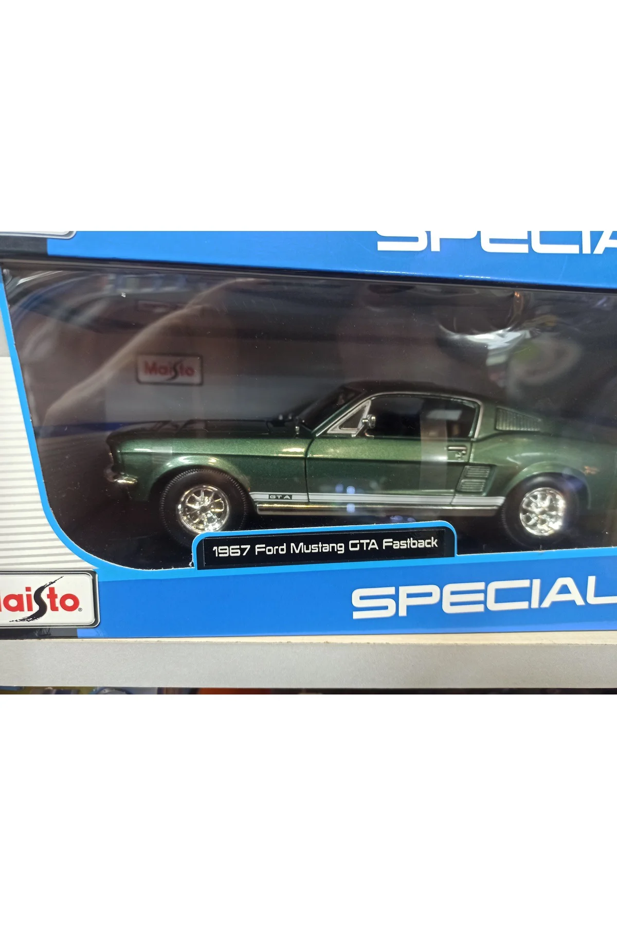 1967 FORD MUSTANG GTA FASTBACK (1:18)