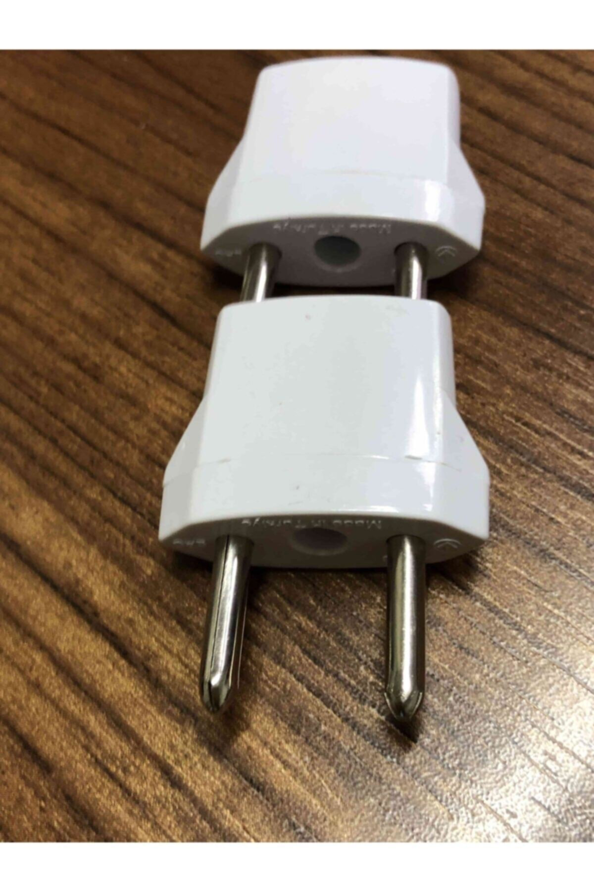 2 Adet Amerikan Uçlu Prizlerini Türk Uçlu Pirize Çevirici Dönüştü