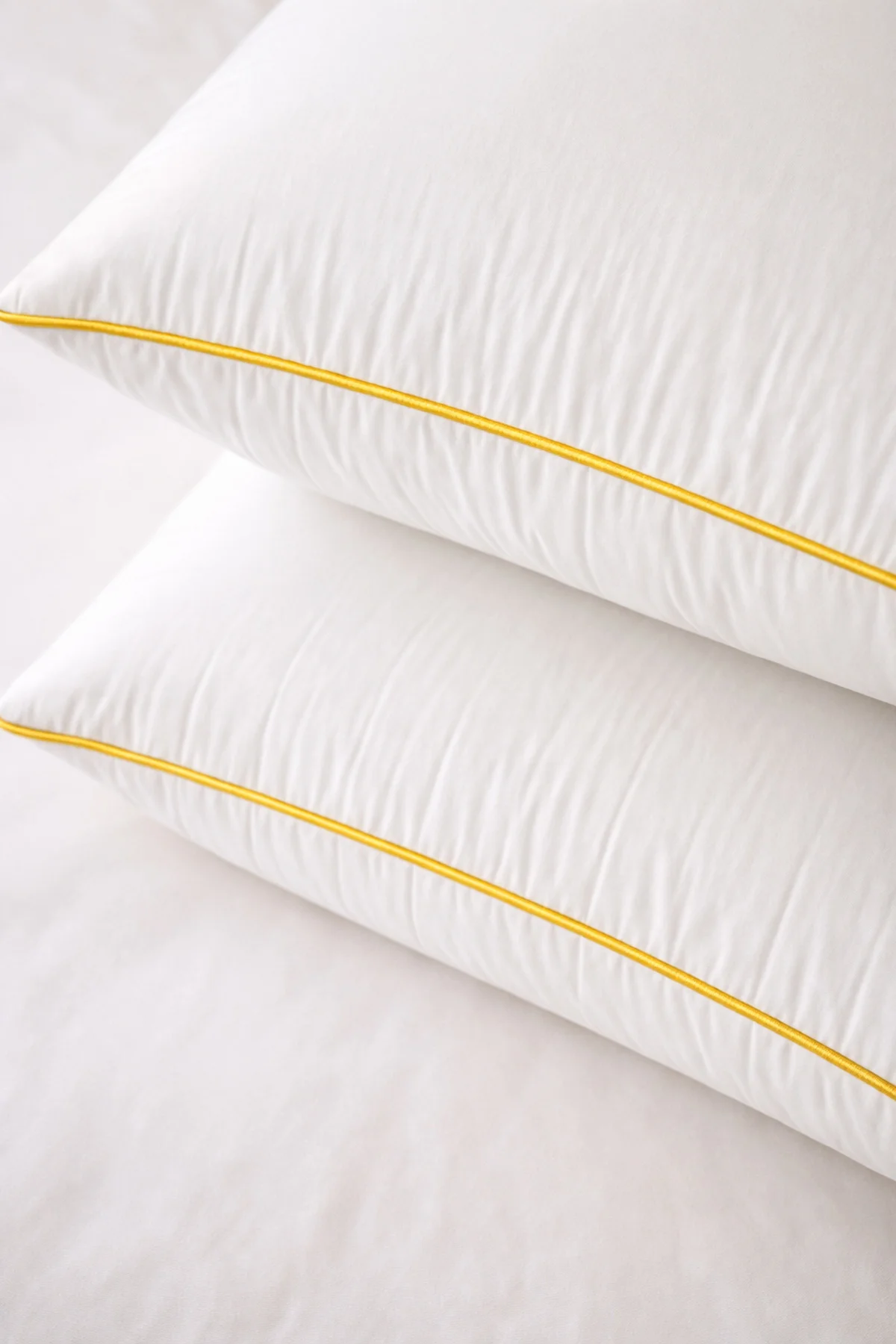 2 Adet Gold Detaylı Gold Rengi Biyeli Nanojel Yastık 1200 gram 50x70 cm, Lüks Otel Yastığı