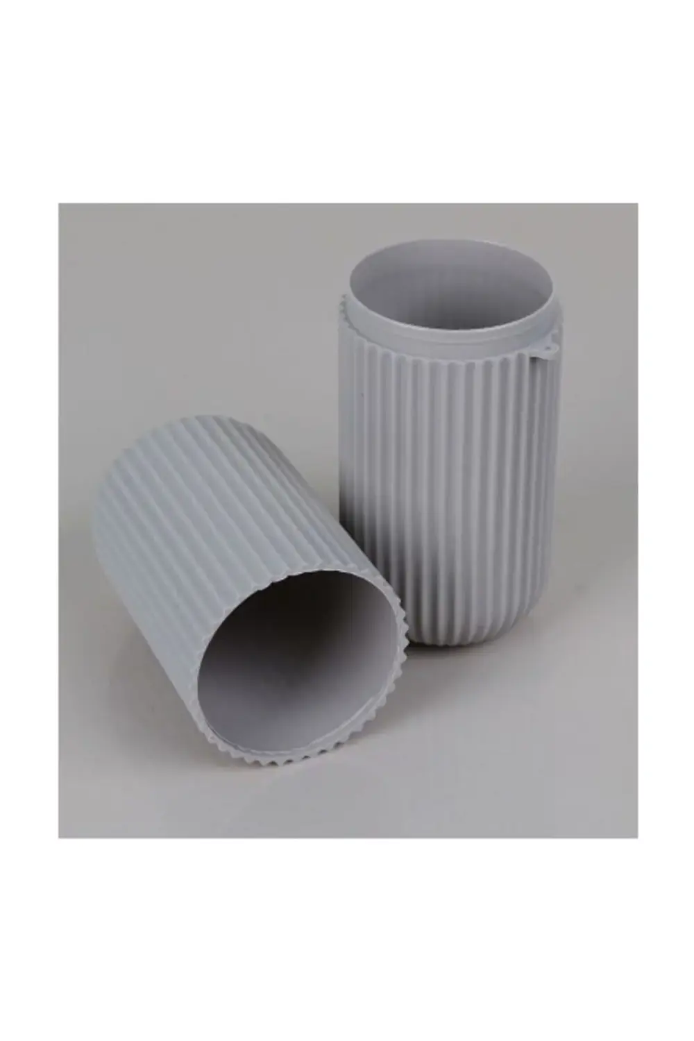 2 Adet Gözlük, Diş Fırçası, Kalemlik Makyaj Malzemesi Saklama Kut