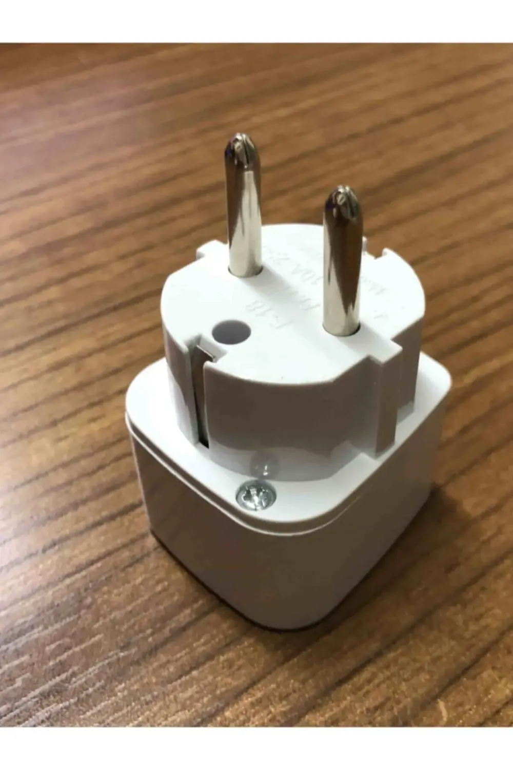 2 Adet Üniversal Çevirici Priz Amerikan Ingiliz Topraklı Elektrik