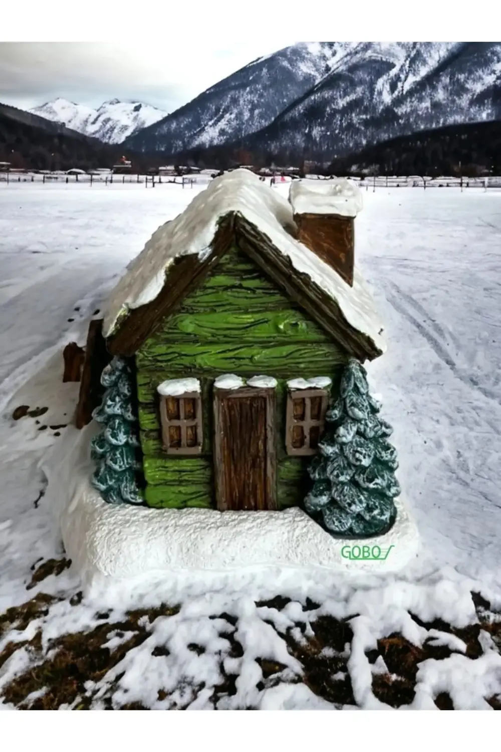 2 Adet Yeşil Renkli Kar Efektli Ev Şeklindeki Yılbaşı Temalı El B