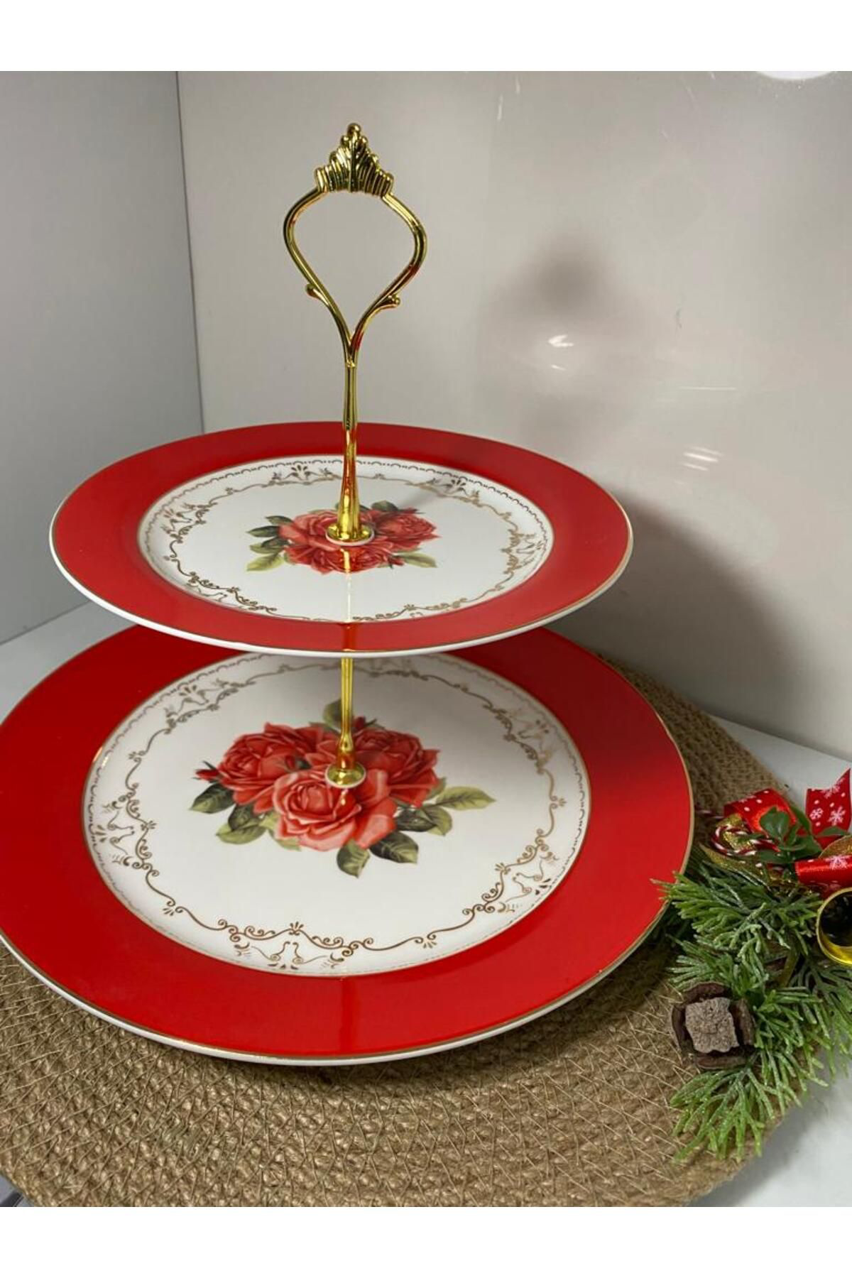 Elif Aksesuar 2 Katlı Porselen Kırmızı Kurabiyelik Sunum Tabağı