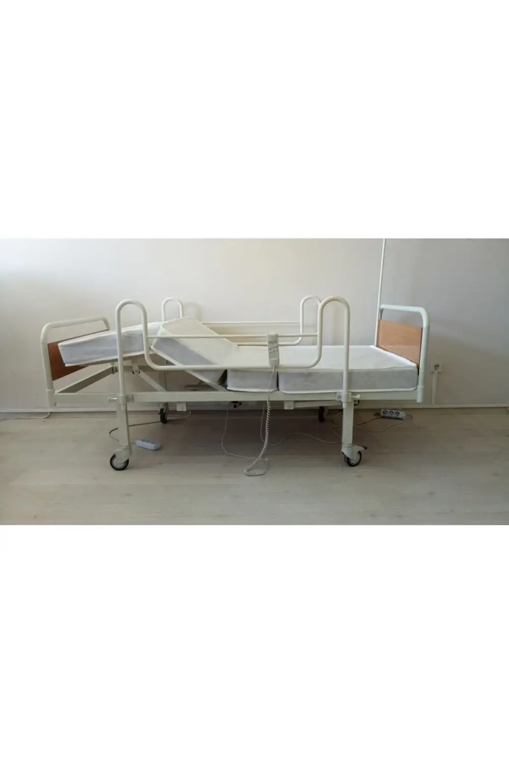 2 Motorlu Ekonomik Hasta Karyolası Ev Tipi Hasta Karyolası