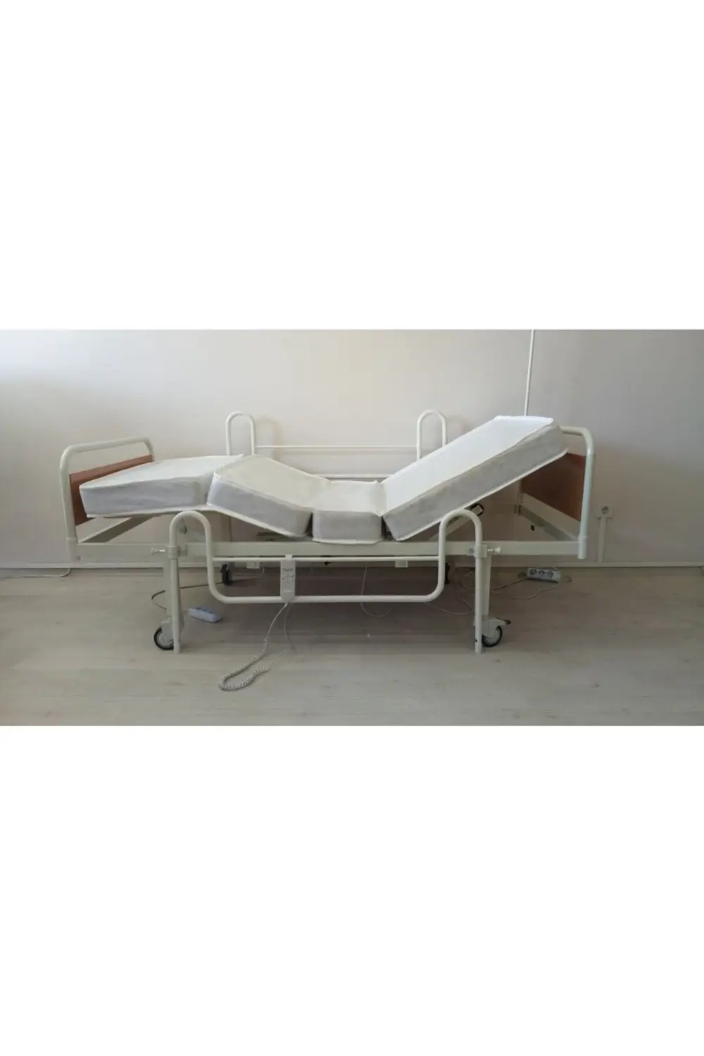 2 Motorlu Ekonomik Hasta Karyolası Ev Tipi Hasta Karyolası