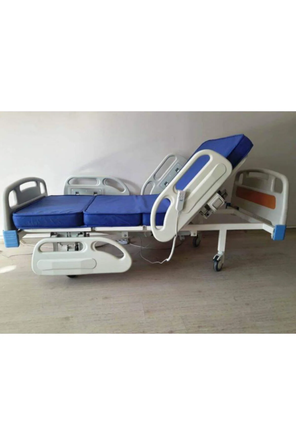 2 Motorlu Ful Hasta Karyolası - Hastane Tipi - Sünger Yatak Ve Serum Askısı Dahil