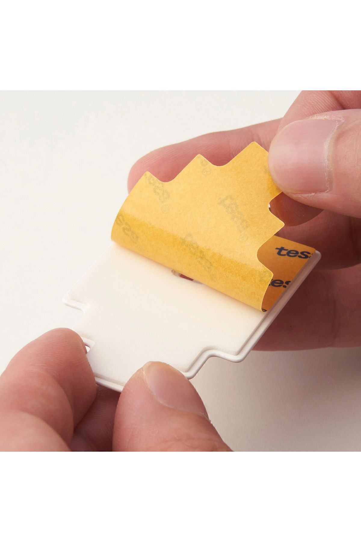 İkea 2 Parça Tippvagn 2 Adet Yapişkanli Çelik Kanca, Beyaz Metal Beyaz