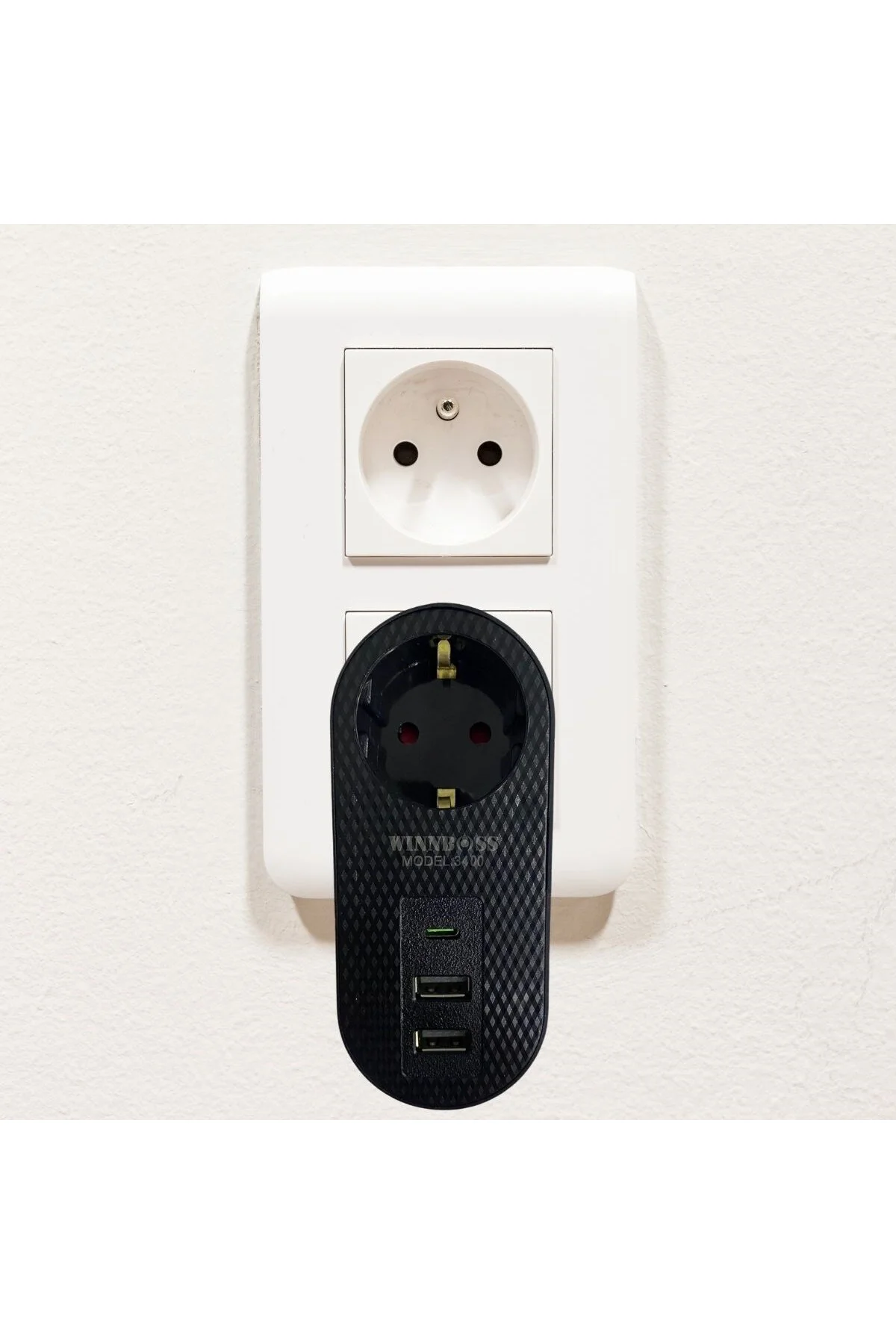 2 USB,1 TYPE-C Giriş 1'li Çocuk Korumalı,Isıya Karşı Dayanıklı 25