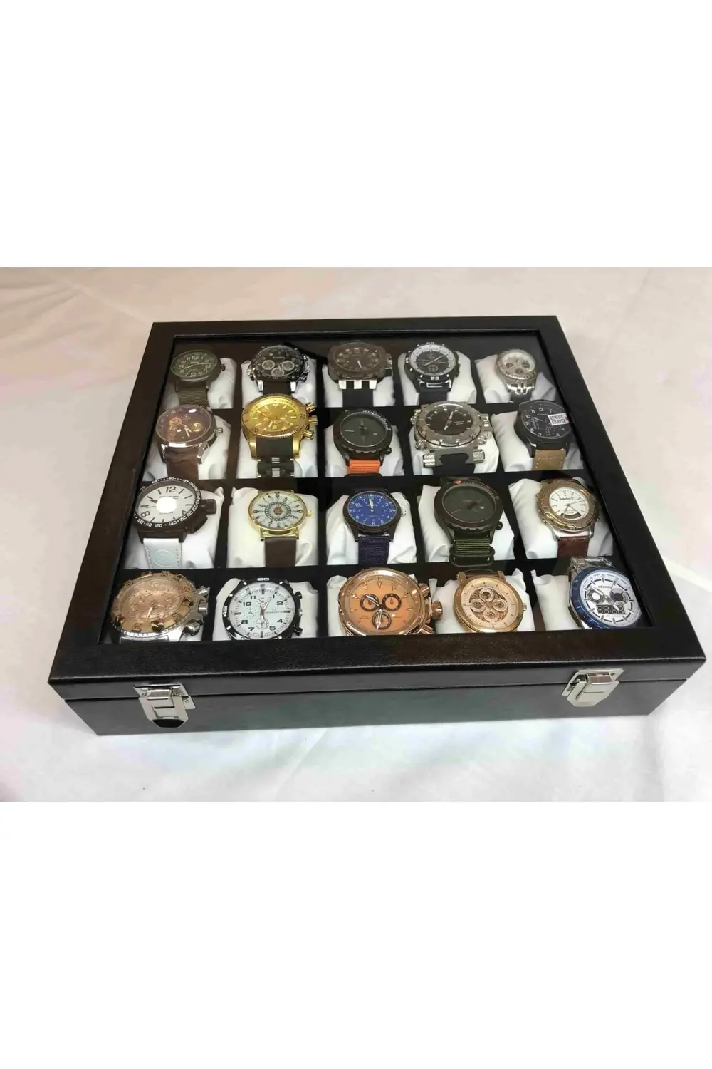 20 Adet Kol Saati Kapasiteli Ahşap Kasa Tamamen El Yapımı Yastıkl