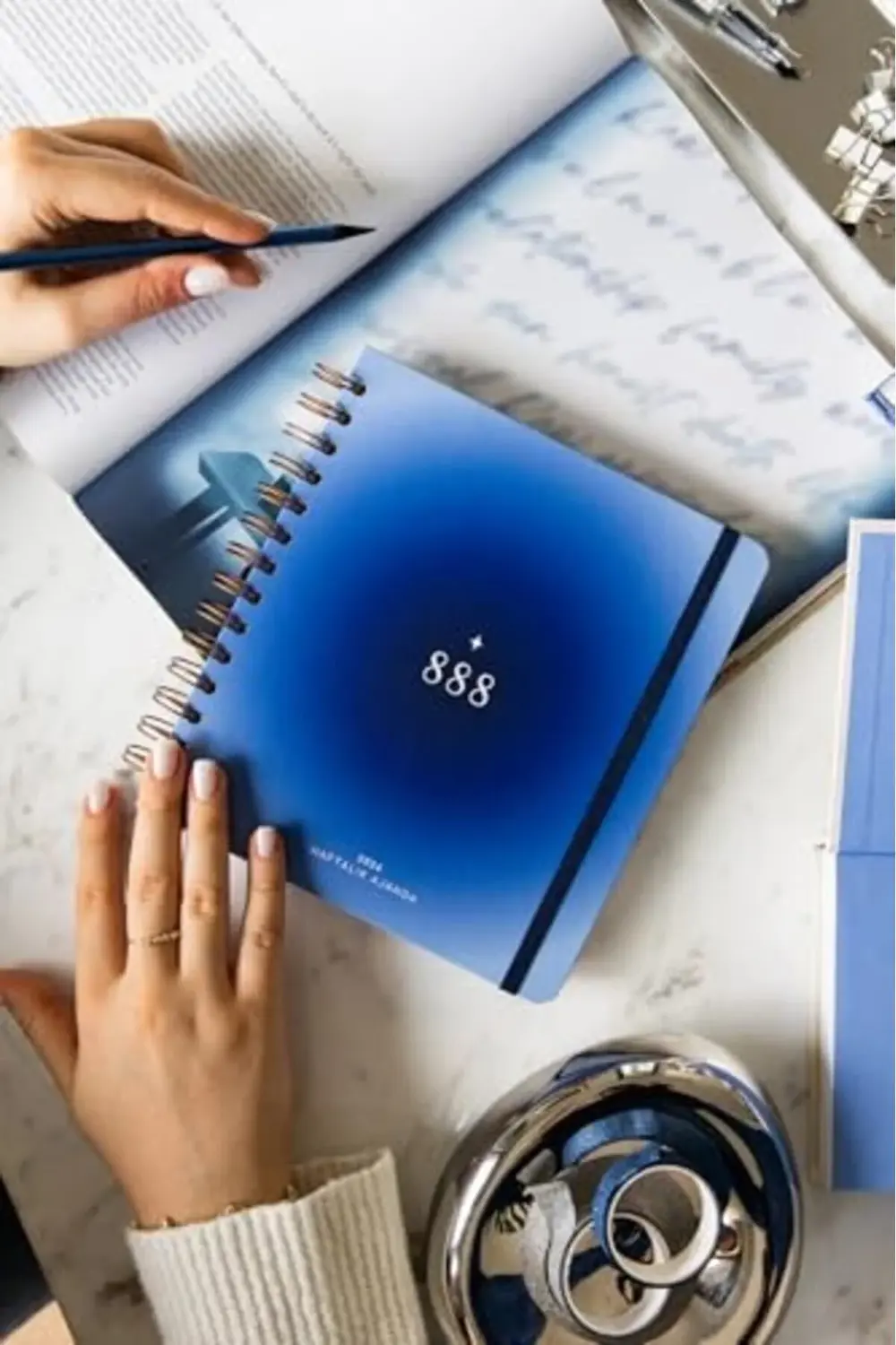 2026 18x20 Spiralli Haftalık Kare Ajanda 12 Aylık - Mavi 1178227