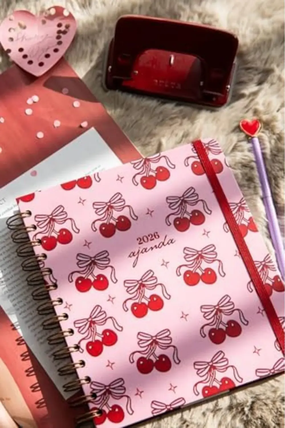 2026 18x20 Spiralli Haftalık Kare Ajanda 12 Aylık - Kiraz 395519